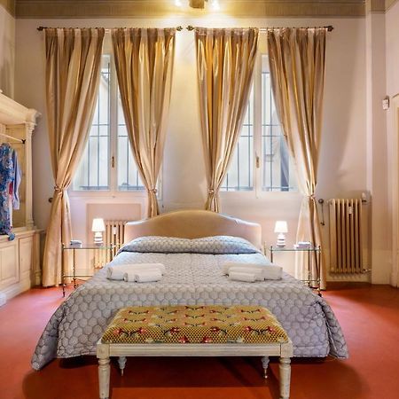 Suite Aldrovandi, With Private Garden Bologna Exterior foto