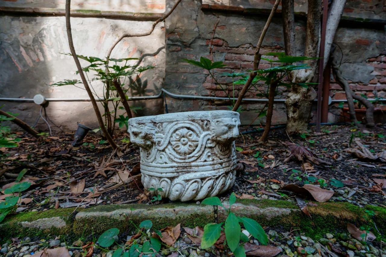 Suite Aldrovandi, With Private Garden Bologna Exterior foto