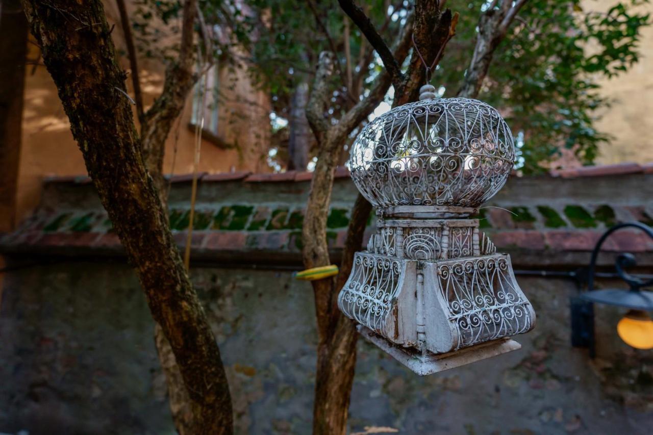 Suite Aldrovandi, With Private Garden Bologna Exterior foto