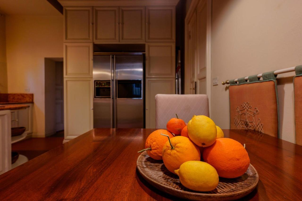 Suite Aldrovandi, With Private Garden Bologna Exterior foto